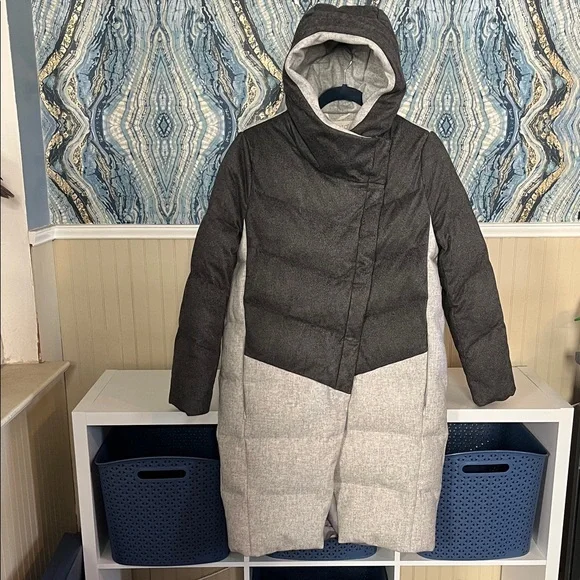 OAZQ Two-Tone Black & Gray Puffer Coat - Picture 5 of 6